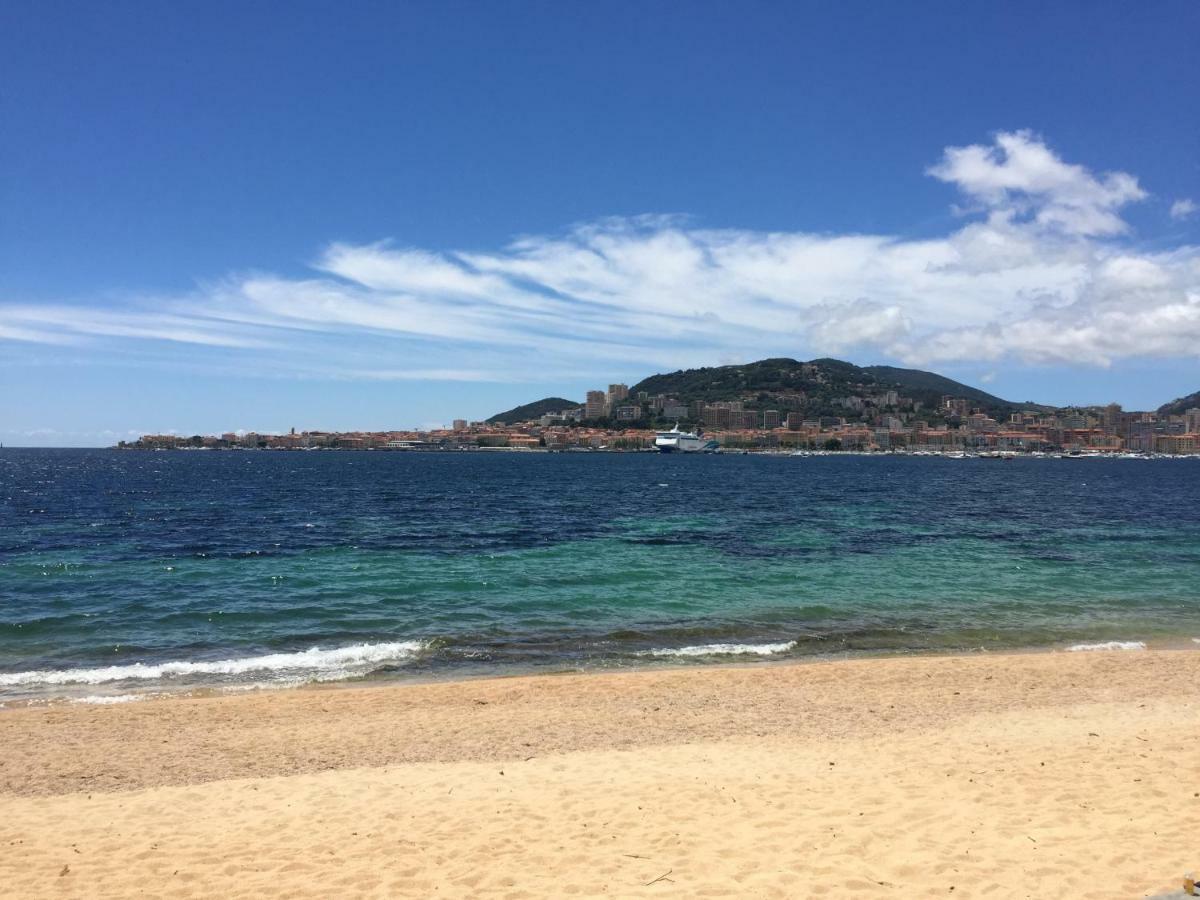 Studio Pieds Dans L'Eau Ajaccio  Luaran gambar